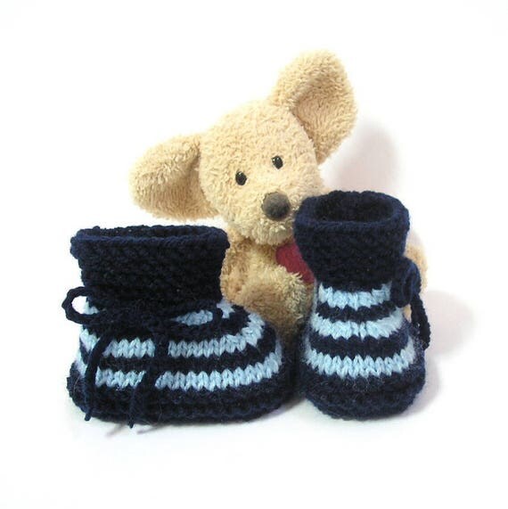 Blue baby boy booties 03 months knitted baby booties with 2