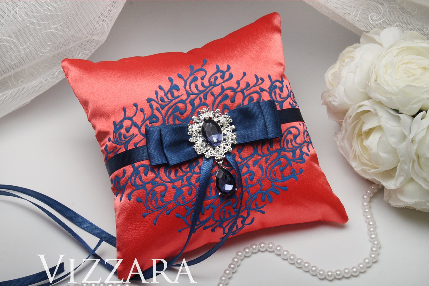 свадебная подушка