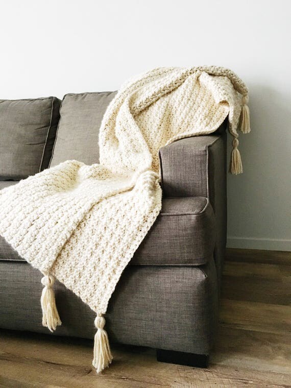 Elegant crochet throw