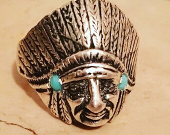 Chief ring in solid silver 925 with Arizona turquoise stone. Anello capo indiano con turchesi Arizona