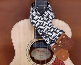 Triangle Black Guitar Strap