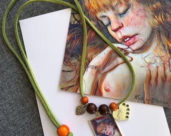 Necklace + postcard Emerging from cocoon - Bibs Lovelypam