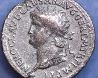 REPRODUCTION Roman coin Julius Ceasar Aureus in information
