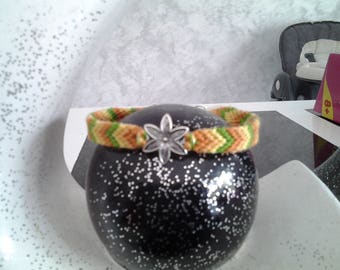 Friendship Bracelet with Spring Flower shade green yellow orange with clasp (16cm)