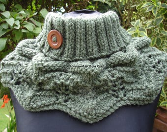 Knitted Neck Warmer, Knitted Neck Cowl, Ladies Green Neck Warmer, Ladies Neck Cowl, Green Neck Warmer, Chunky Neck Warmer, Chunky Neck Scarf