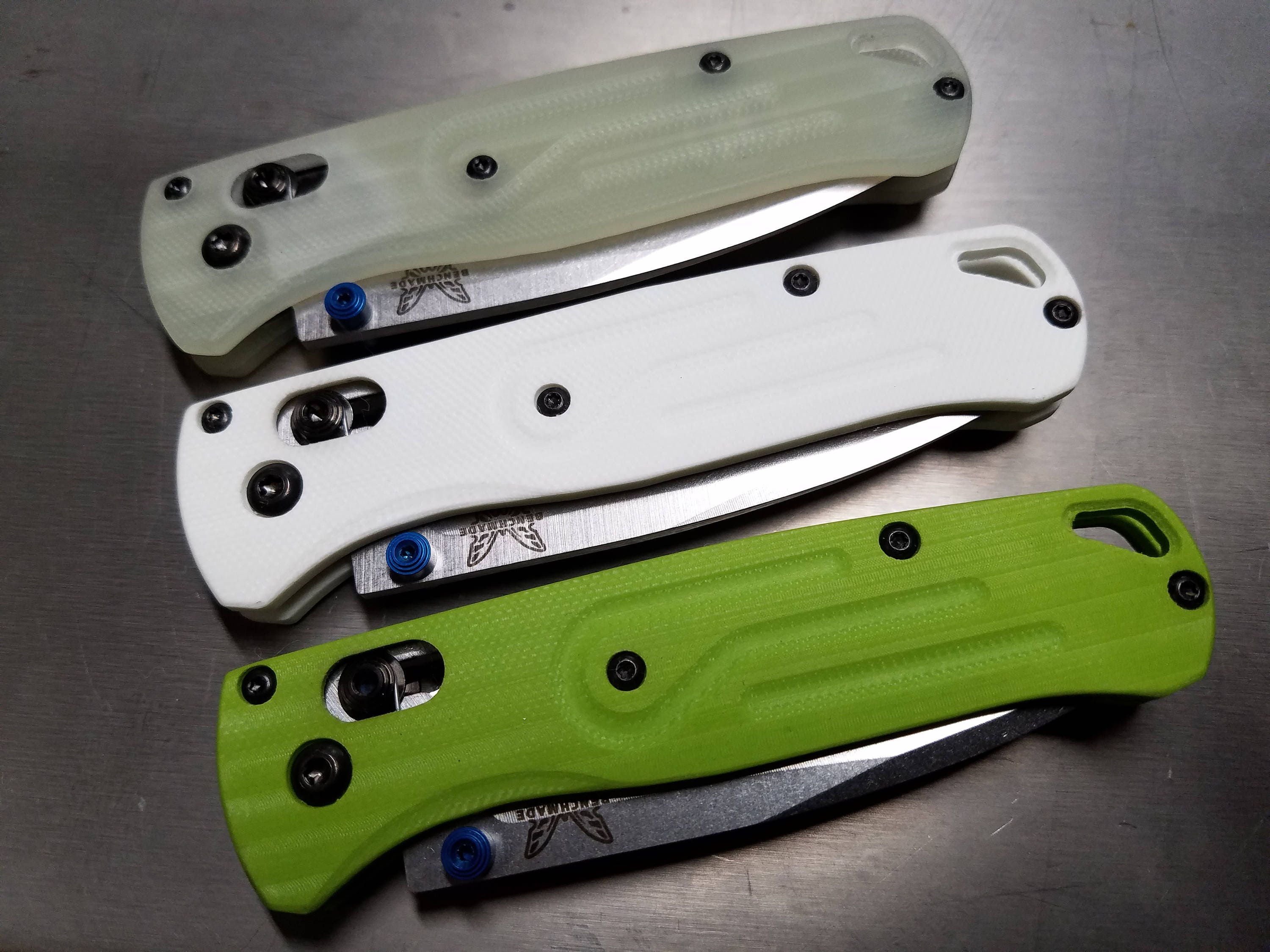 535 Bugout Custom Scales G10 Solid Colors