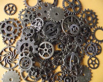 Set of 20 watch gears, steampunk, bronze color.