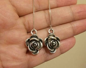 Rose style dangle earrings