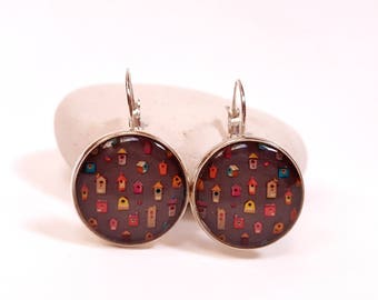 Earrings round nesting bird cabochon