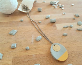 Necklace pendant "of gold concrete"