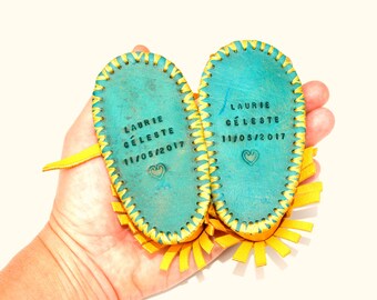 Personalized Baby Moccasins, baby booties, newborn gift, leather booties, baby slippers, baby boy, baby girl, hand made shoes, baby gift