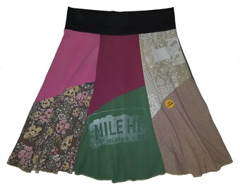 T-Shirt Skirt Size 16 18 Plus Size XL 1X Hippie Skirt Women's upcycled clothing Repurposed Skirt Twinkle Skirts from Twinklewear