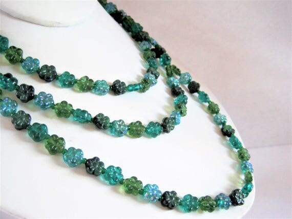 Green Lucite Necklace - Flower Beads - Multitone Green Beads - 54 Inch Long Flapper