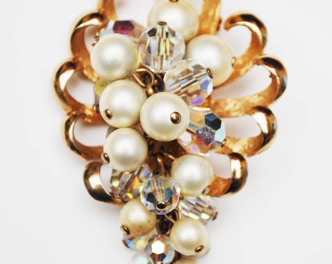Flower Brooch - dangling Ice clear Crystal White pearl - gold floral pin - pendant