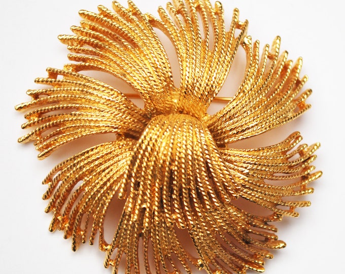 Large Monet Gold Brooch - Swirl strand - Circle round Domed - Yellow gold - Mid Century - signed jewelry Pin