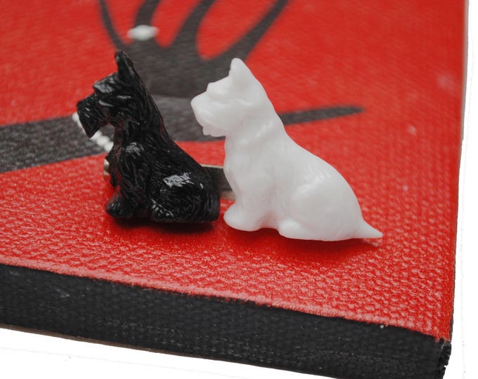 Scottie brooch - two dogs- Black white - plastic - signed Made in Great Britain