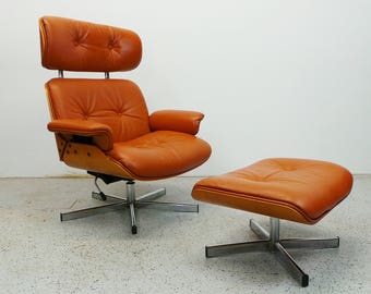 mid century modern Italian oak and cognac leatherette Eames style chair with ottoman