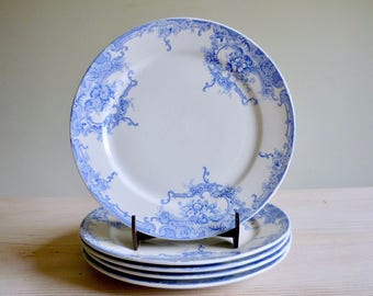 Antique Boch Frères Keramis (BFK) 'Dauphin' dinner plates, antique dinner plates Rococo Baroque pattern, blue and cream