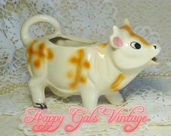 Cow Creamer / Cow Pitcher / Ceramic Cow Creamer / Cow Figurine Creamer / Vintage Cow Creamer / Cute Cow / Cow Gift / Collectible Cow Creamer