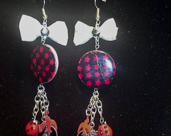 Earrings with pendants in shades of Red