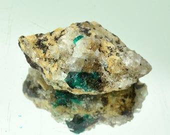 DIOPTASE Natural crystal 10 grams specimen #9377 - KAZAKHSTAN, Altyn Tube
