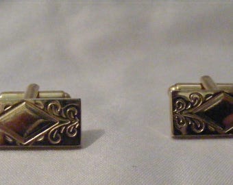 Gold Tone Rectangular Cuff Links