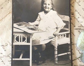 CdV Antique Cabinet Card Photo Vintage Photograph Paper Ephemera Collectible Photo Card Card de Visite