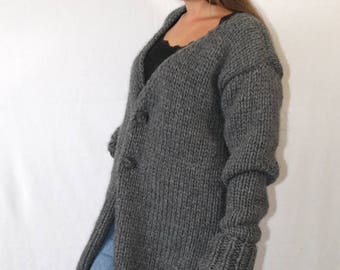 To order !!! 1,5kg Chunky cardigan knitted wool jacket coat thick knit pure wool tutleneck hood for men for him buttons zipper Strickolino