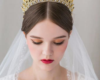 Crown, Tiara, Gold Crown, Bridal Tiara, Wedding Crown, Gold hair accessory, Crystal Crown, hair accessories, pageant crown, bridal comb