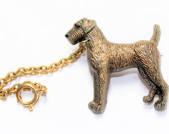 Brown Irish Setter Dog with Chain Gold Coloured Vintage Brooch (c1960s)