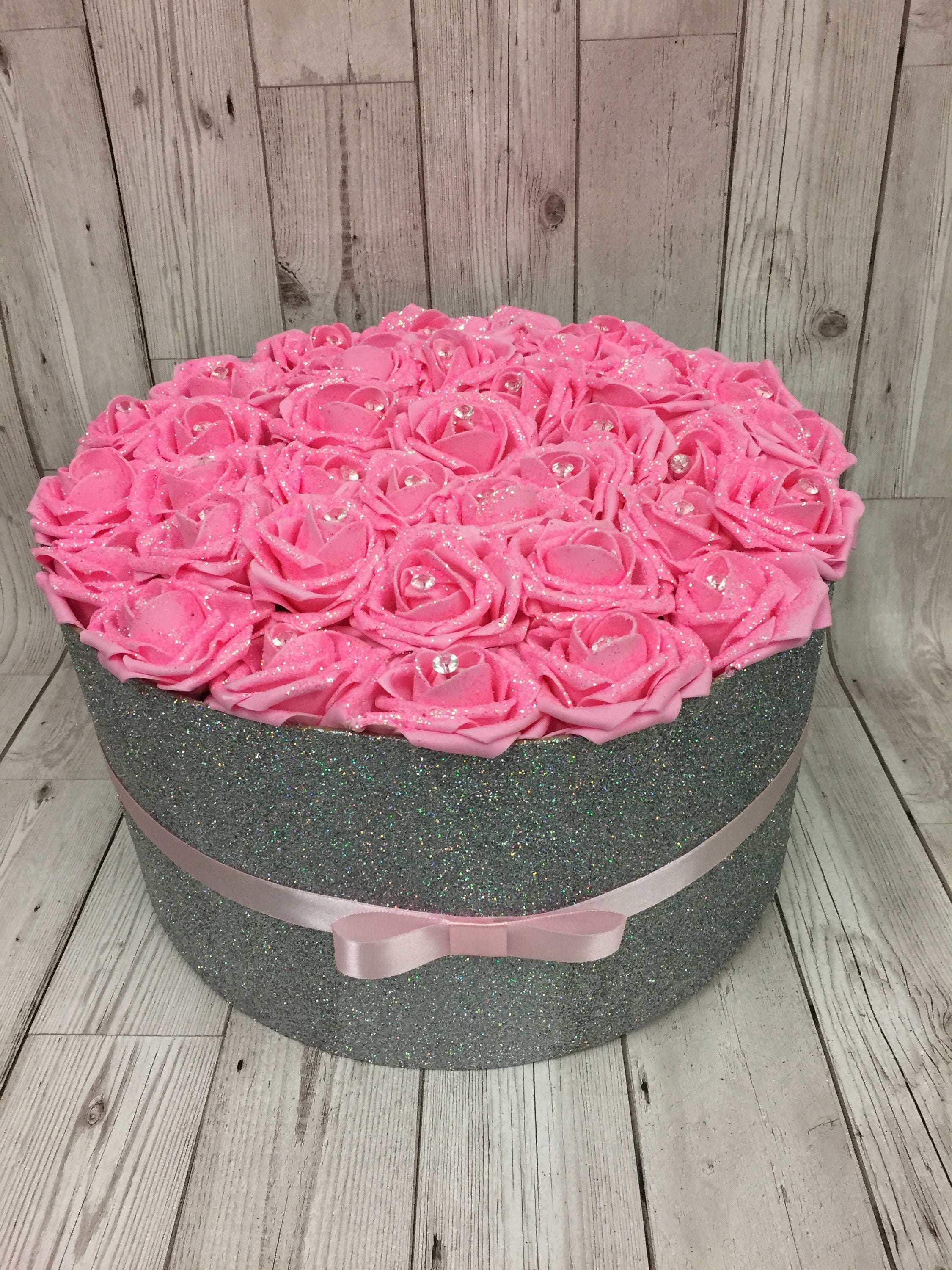 Everlasting Roses round box