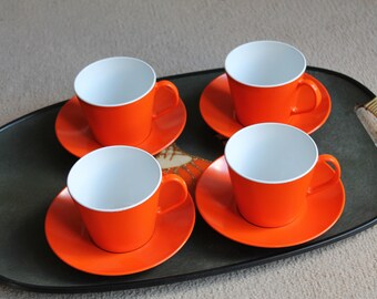 Vintage 1970's Melamine Ware Cup/Saucer set (4)