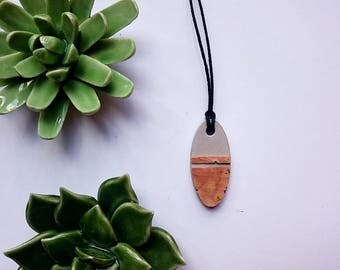 Concrete oval necklace with Cork