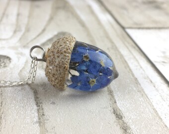 Forget me not acorn necklace-acorn-resin jewelry-real flower jewelry-blue-resin acorn-forest jewelry-woodland jewelry