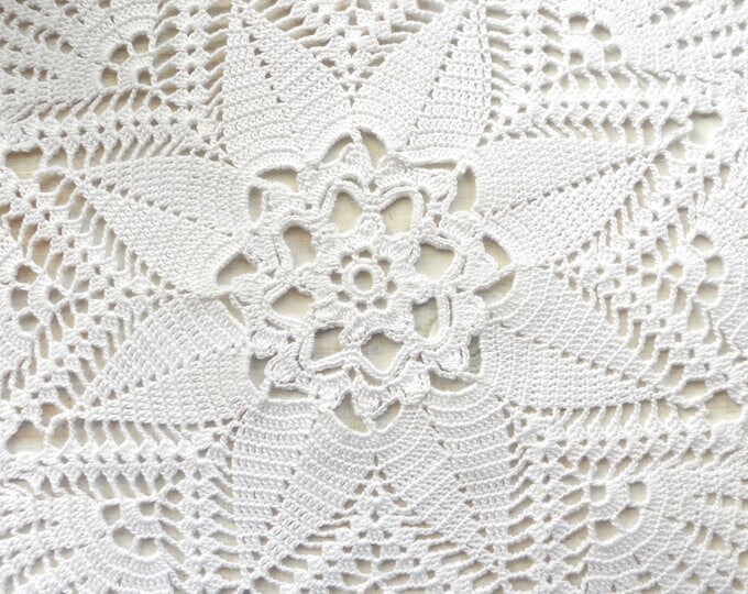 14 inch Doily, White Crochet Doily, White Lace Tablecloth, Crochet Cotton Table Decoration, Gift for Her, Christmas Gift, White Home Decor