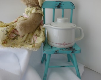 Vintage Bauscher Weiden Single Serve Teapot, white with cranberry color design