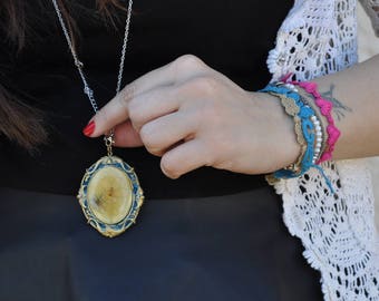 Resin pendant with real flowers dried, handmade