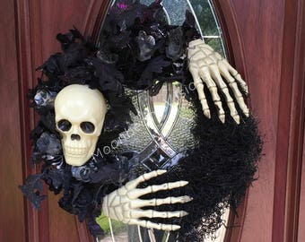 Skeleton wreath, Halloween wreath, bone Halloween wreath, creepy wreath, skeleton Halloween wreath, outdoor wreath, grapevine Halloween