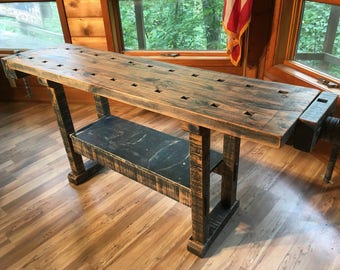 VINTAGE CARPENTER / CABINETMAKER Workbench wonderful patina