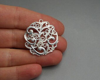SET of 5 charms arabesque silver filligree ' C51)