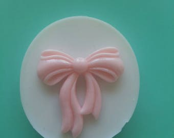 Bow resin mold