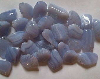 approximately 2 cm 1 rolled chalcedony stone