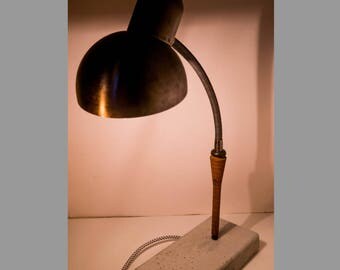 Flexible vintage desk lamp