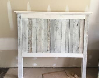 Rustic pallet headbored