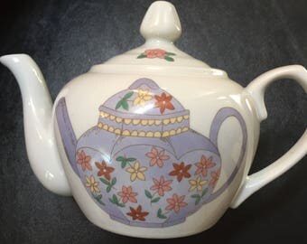 BIA Cordon Bleu Colorful Teapot W/ Teapot Decoration