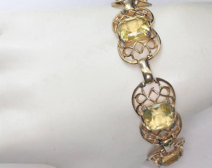 Jonquil Yellow Bracelet Princess Cut Glass Filigree Setting Gold Tone Vintage Signed GAD