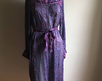 vintage. 50s Pink Lace Handmade Dress // S M