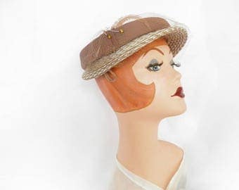 1950s brown hat, straw with feather, vintage 50s