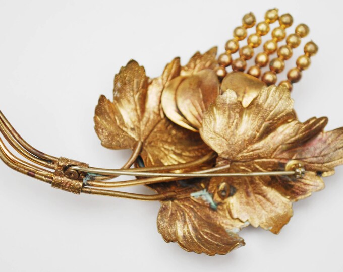 Large Gold Brass Leaf Brooch - Brassy gold metal - Floral leaves - golden repousse Pin