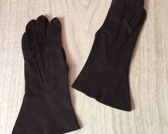 Vintage Dark Brown Gloves